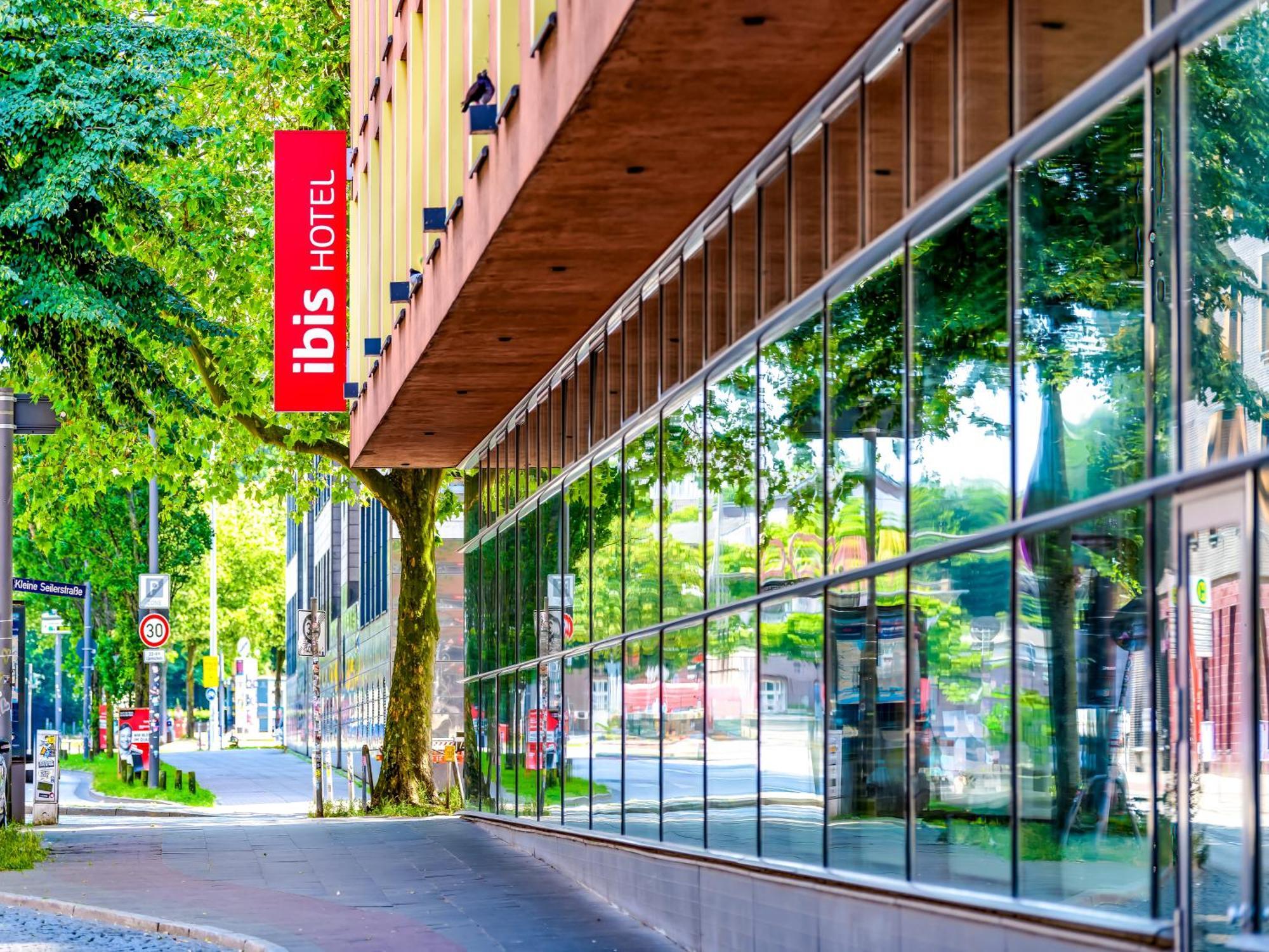 Ibis Hotel Hamburg St. Pauli Messe Exterior foto
