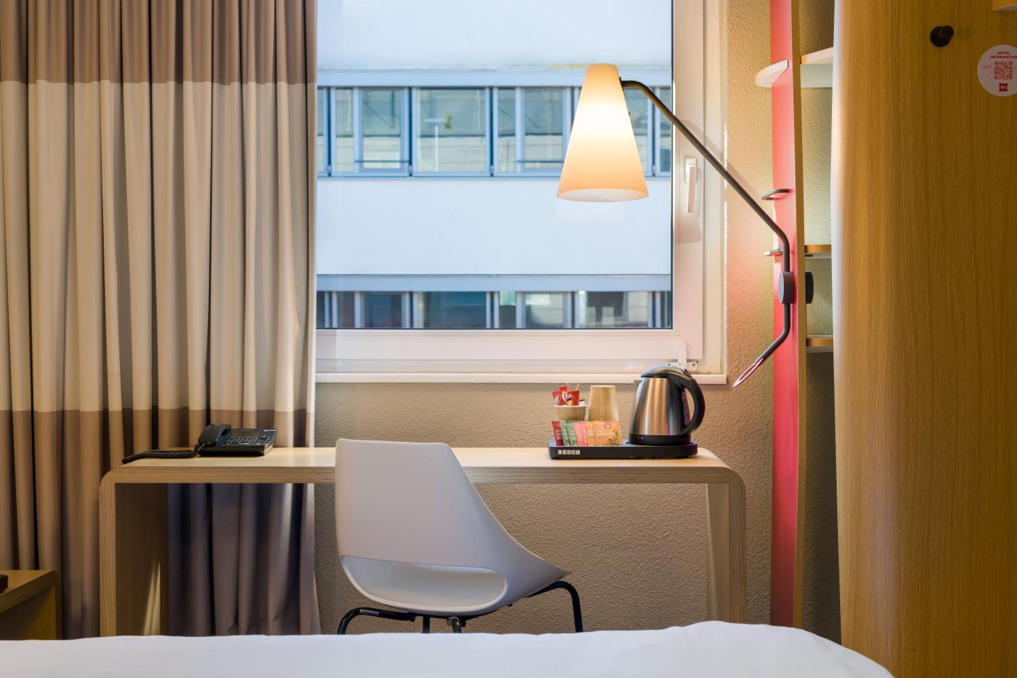 Ibis Hotel Hamburg St. Pauli Messe Exterior foto
